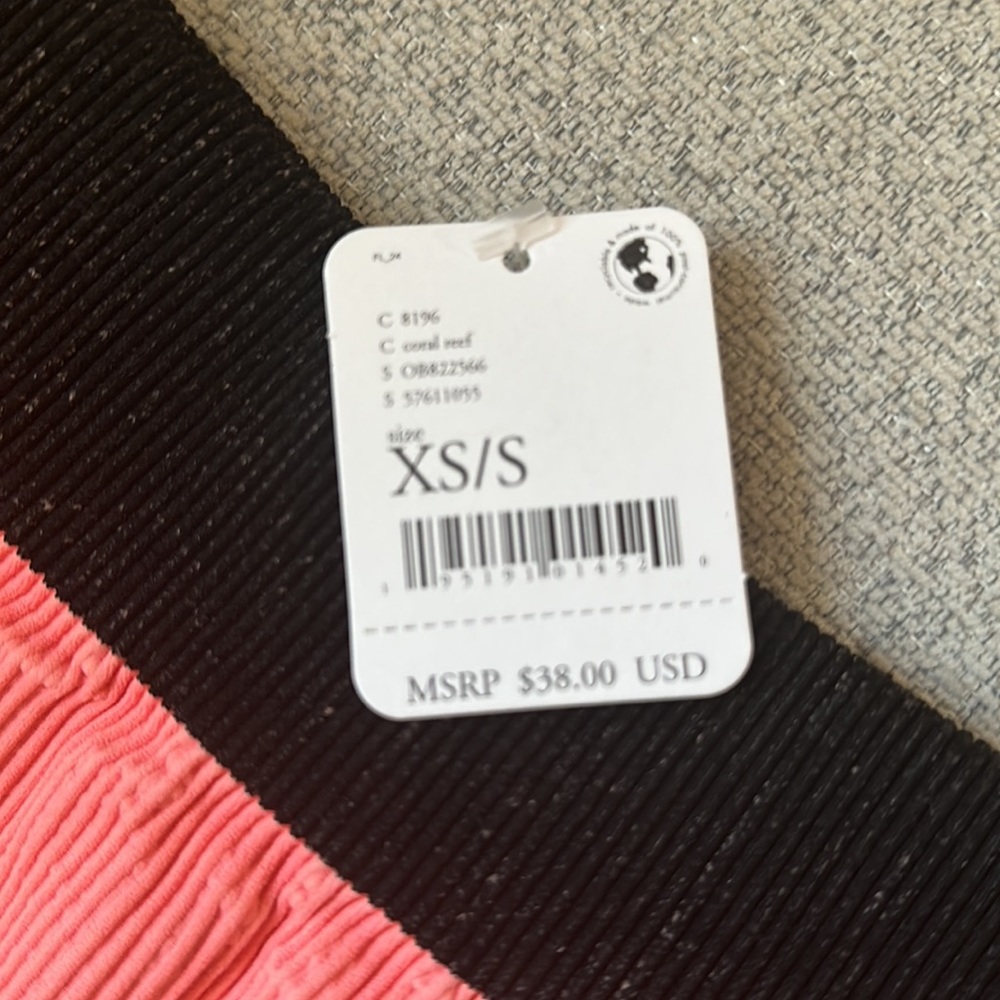 🎉 HOST PICK 🎉 NWT Free People Seamless Shorts | CORAL REEF - Picture 8 of 9